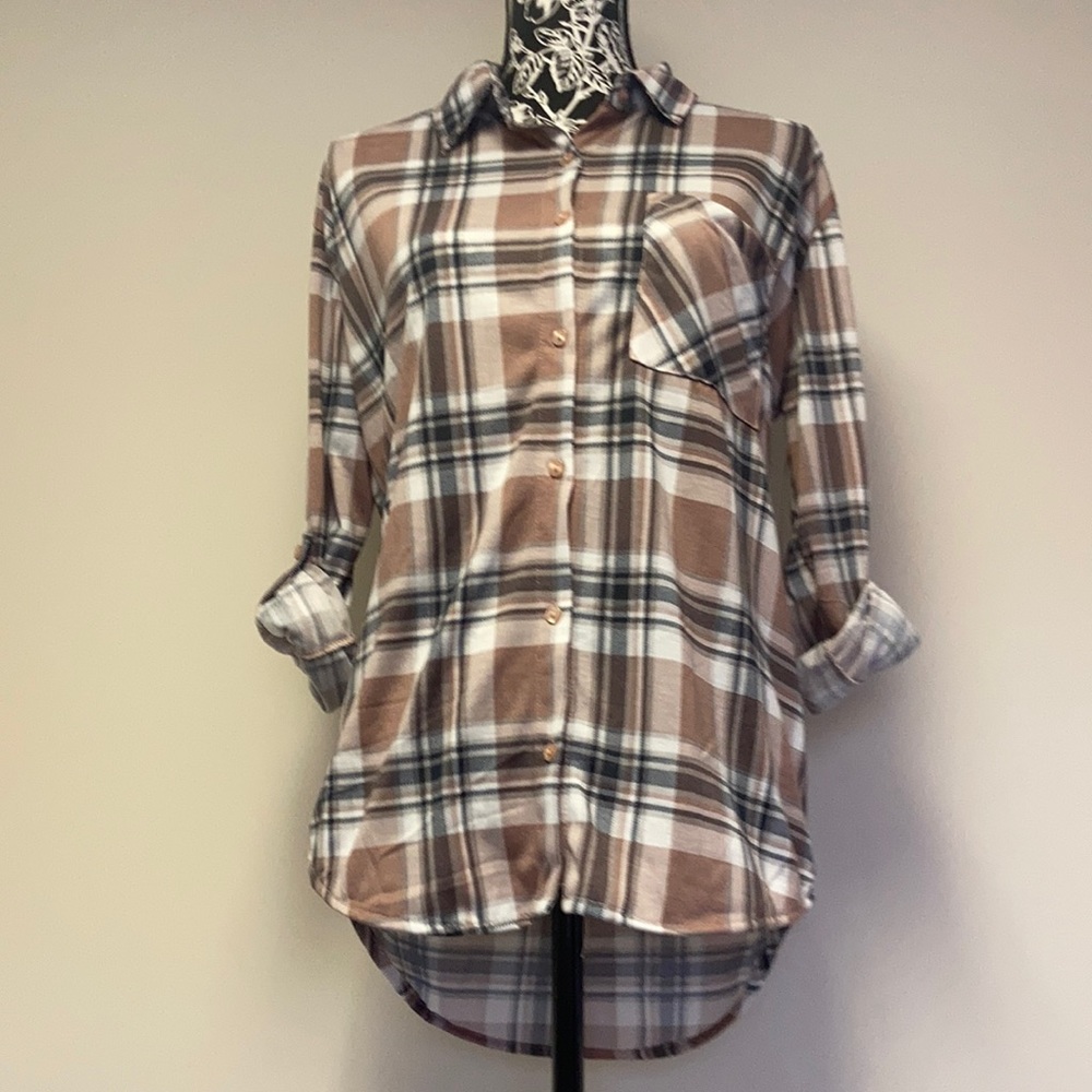 New Eden & Olivia Women’s Plaid Flannel Button Down Top./Size:S